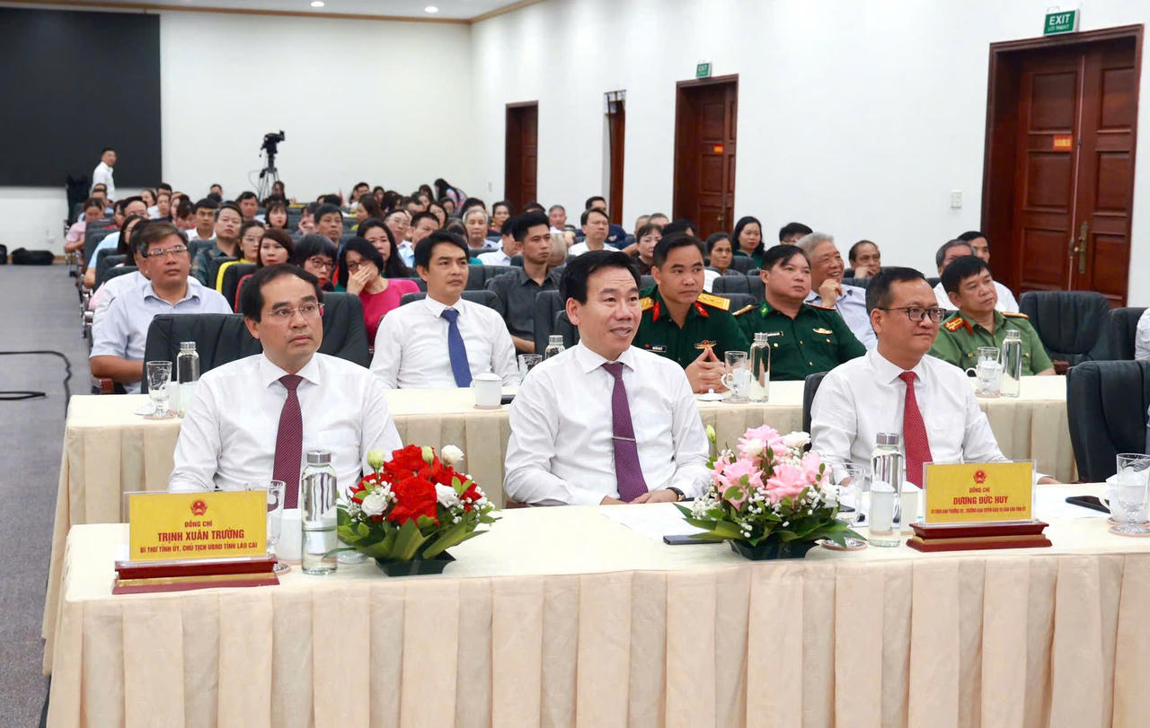 Tác phẩm “Phù sa sẽ chữa lành những vết thương của núi rừng Tây Bắc” đạt giải Báo chí Lào Cai lần thứ 16