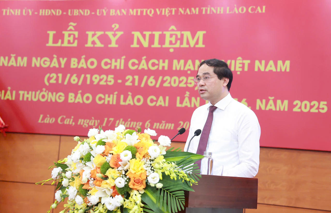 Tác phẩm “Phù sa sẽ chữa lành những vết thương của núi rừng Tây Bắc” đạt giải Báo chí Lào Cai lần thứ 16