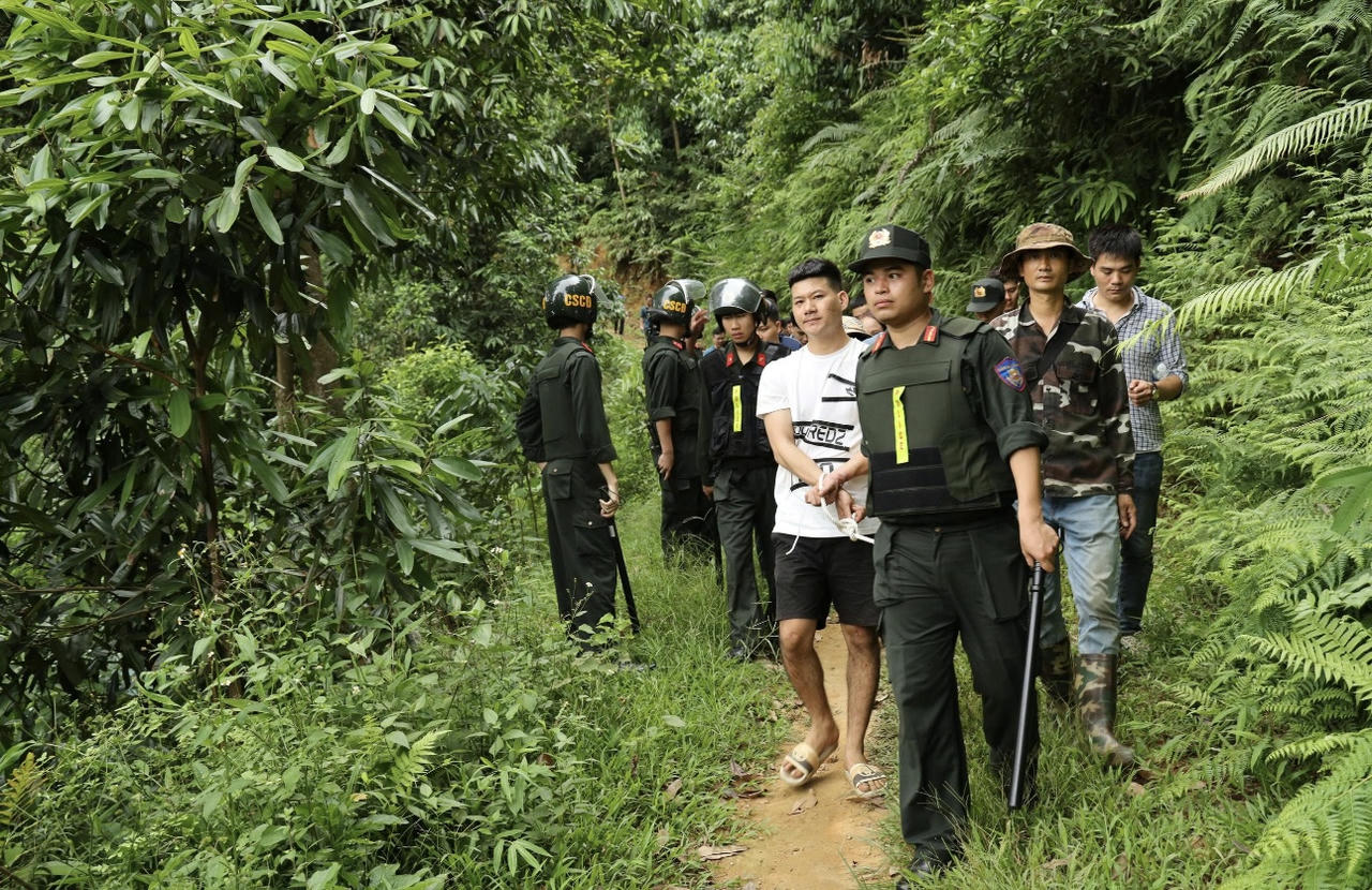 Lào Cai: Triệt xóa "ổ nhóm" đánh bạc trên đồi quế.