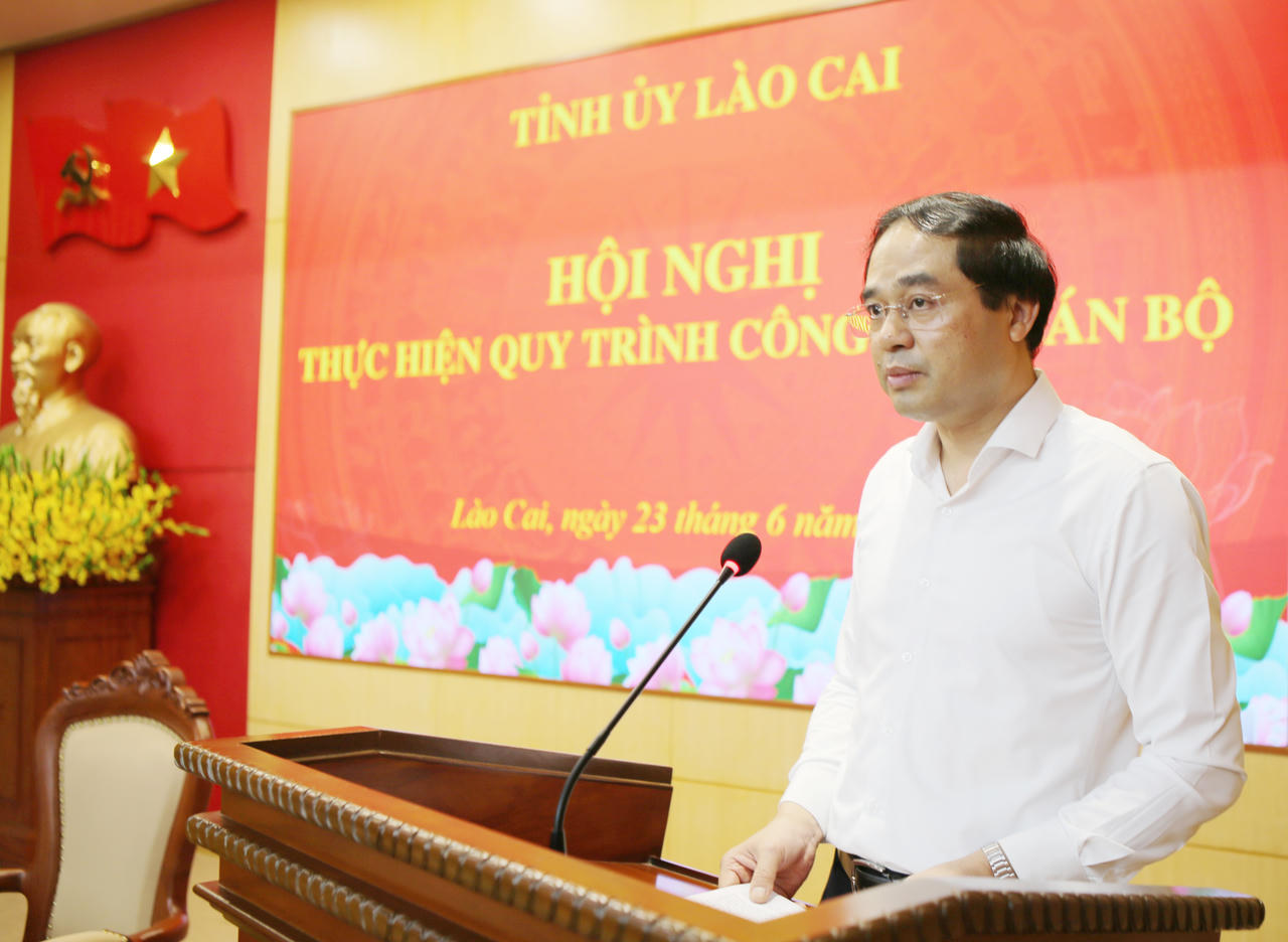 Bà Giàng Thị Dung được giới thiệu để bầu làm Phó Bí thư Tỉnh ủy Lào Cai