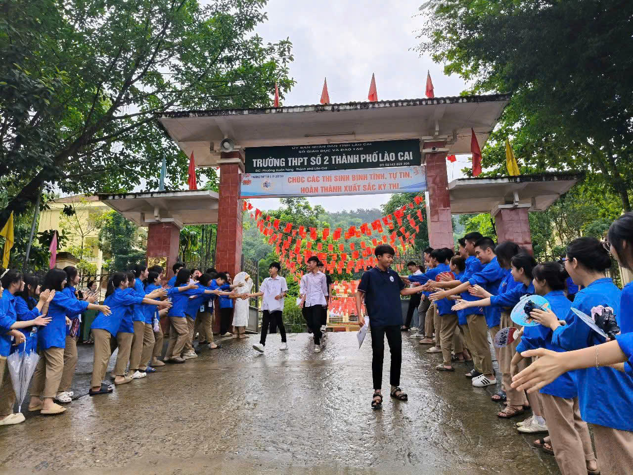 Toàn cảnh không khí kỳ thi tốt nghiệp THPT 2025 trên cả nước