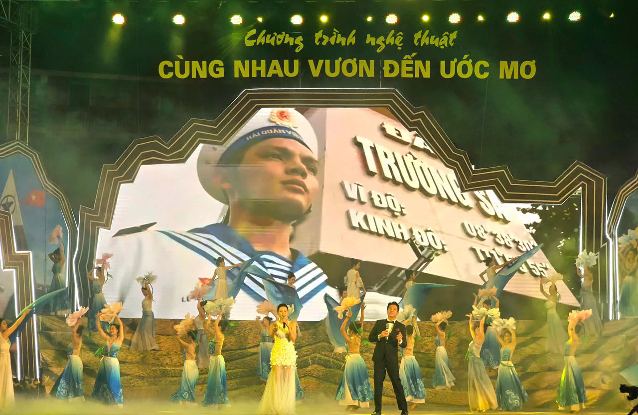 Lào Cai - Yên Bái cùng nhau vươn tới ước mơ