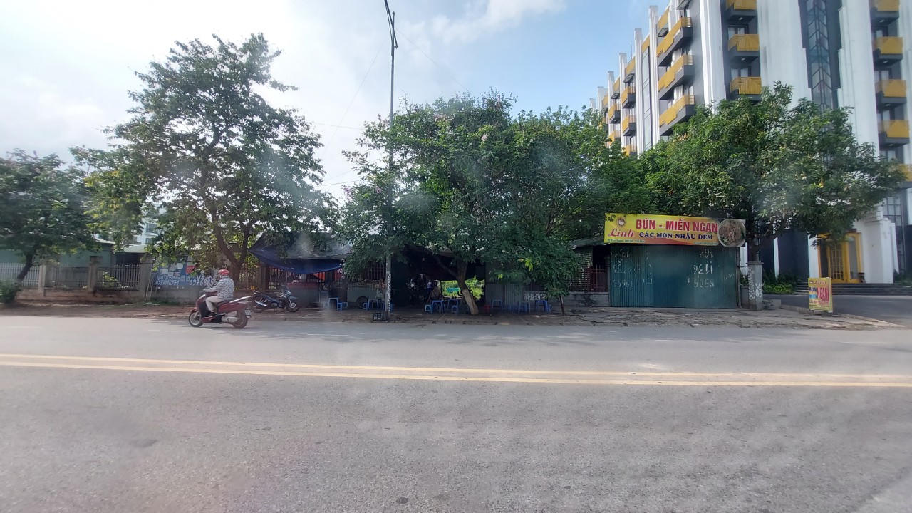 Vĩnh Phúc: Nghịch lý chợ bỏ hoang trong khi tiểu thương không nơi buôn bán