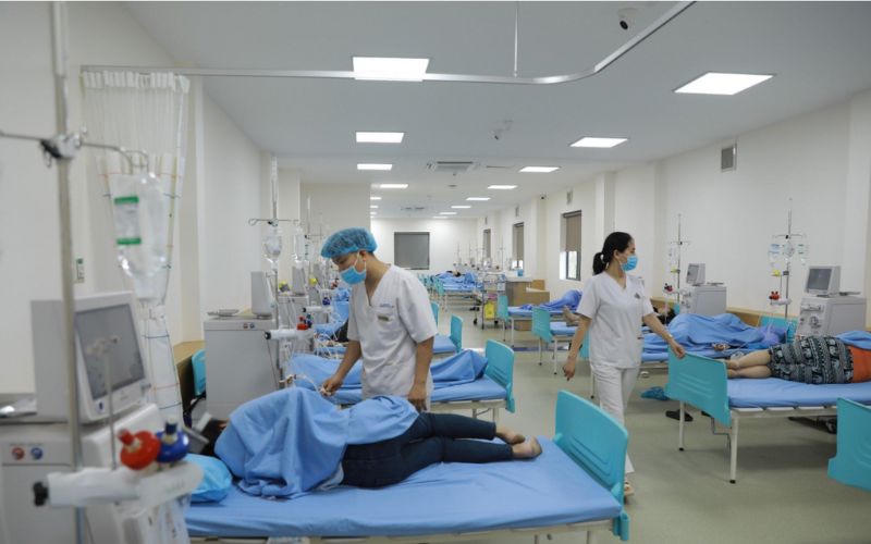 Hàng trăm công nhân nhập viện sau ăn bữa trưa tại công ty ở Vĩnh Phúc