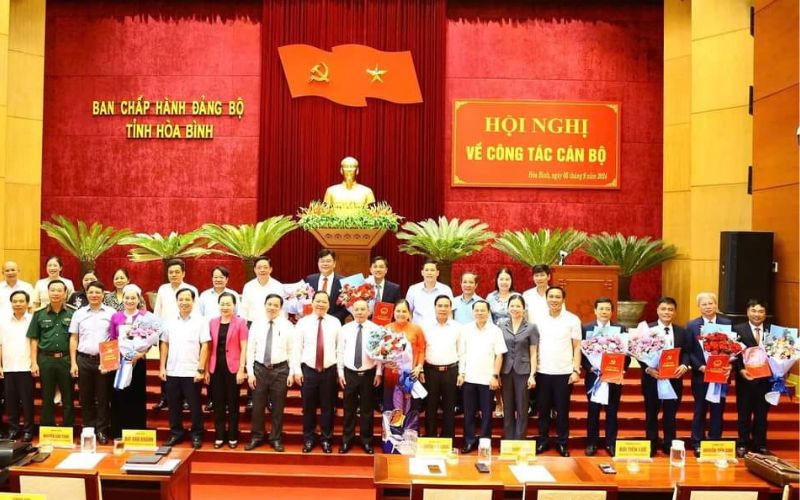 Hòa Bình điều động, bổ nhiệm loạt cán bộ chủ chốt