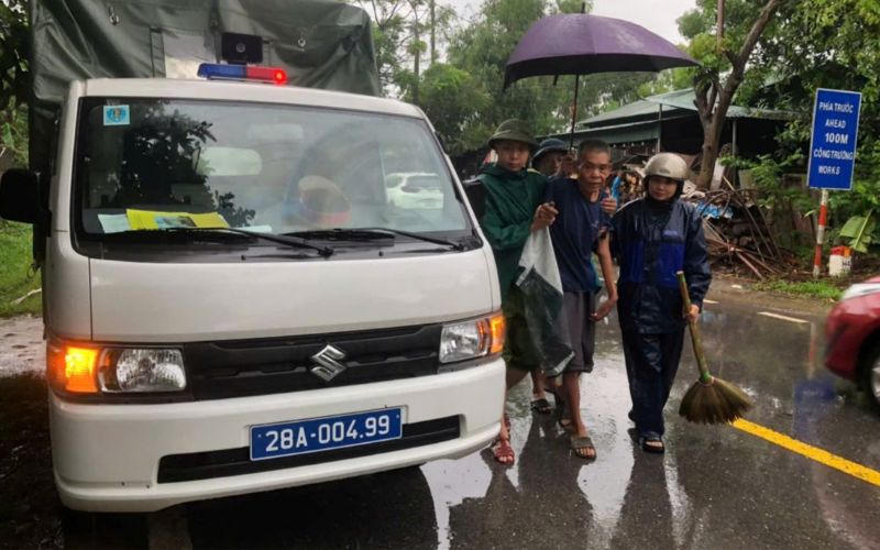 Bão quần thảo đồng bằng Bắc Bộ, 4 người tử vong, 6 người mất tích