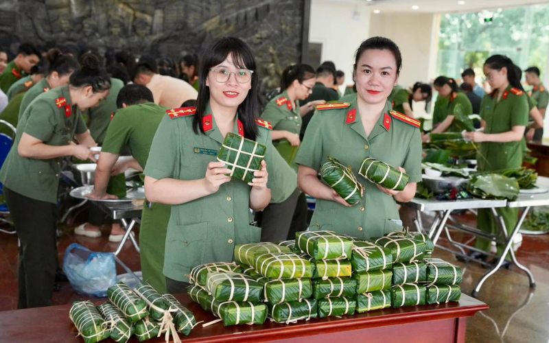 Công an Hoà Bình, Vĩnh Phúc chung tay cùng người dân khắc phục thiệt hại do bão số 3