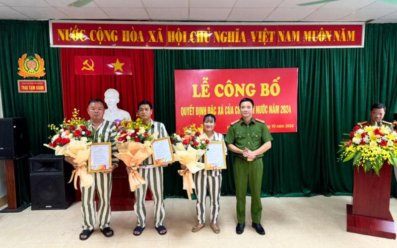 Nhiều địa phương công bố quyết định đặc xá cho phạm nhân