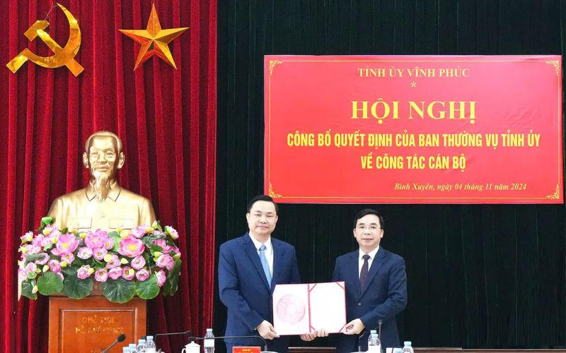 Ông Nguyễn Mạnh Hùng giữ chức Bí thư Huyện ủy Bình Xuyên