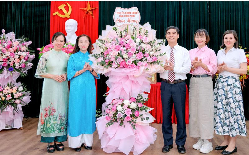 Sôi nổi nhiều hoạt động mừng Ngày Nhà giáo Việt Nam trên cả nước