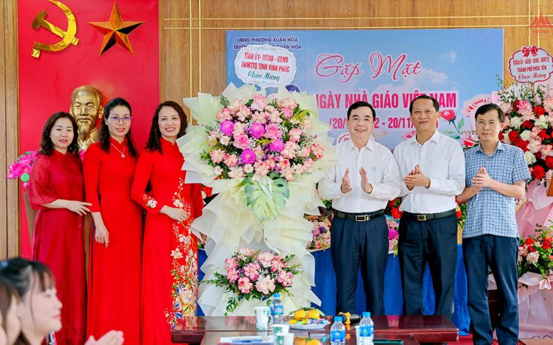 Sôi nổi nhiều hoạt động mừng Ngày Nhà giáo Việt Nam trên cả nước