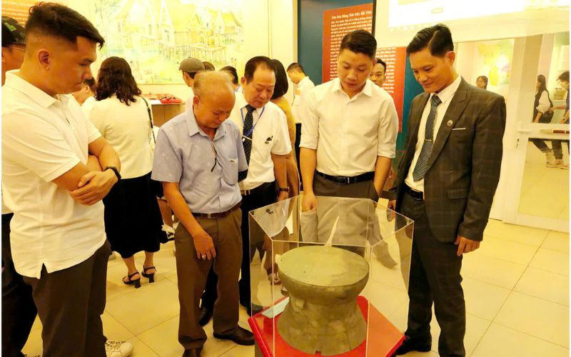 Khai mạc trưng bày Văn hóa Đông Sơn và tinh hoa cổ vật Vĩnh Phúc