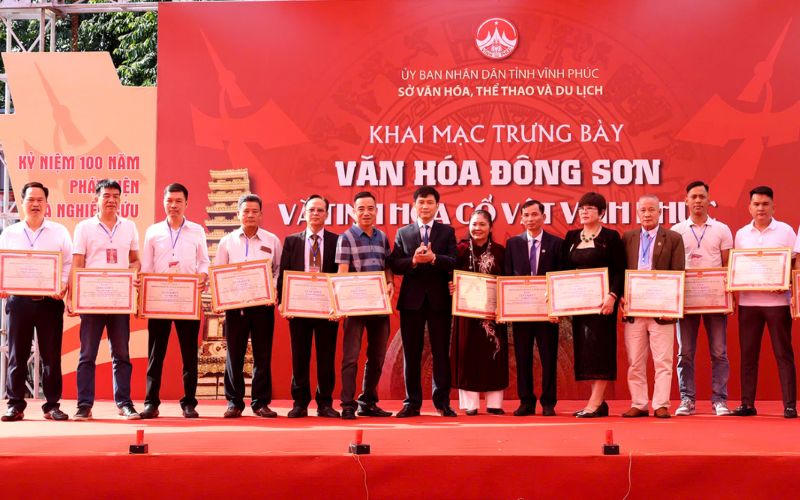 Khai mạc trưng bày Văn hóa Đông Sơn và tinh hoa cổ vật Vĩnh Phúc