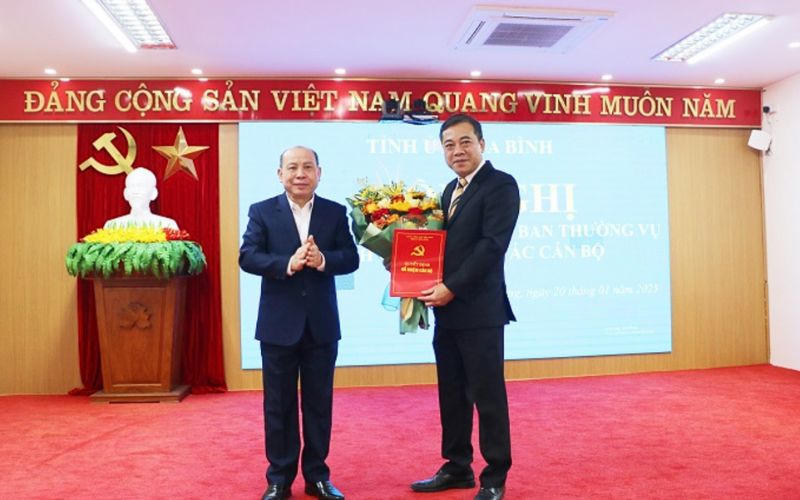 Ông Nguyễn Văn Tâm được bầu giữ chức Chủ tịch UBND huyện Cao Phong