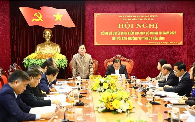 Công bố Quyết định kiểm tra Ban Thường vụ Tỉnh ủy Hòa Bình