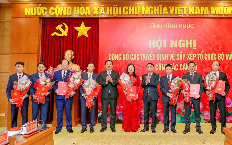 Vĩnh Phúc công bố các Quyết định về sắp xếp tổ chức bộ máy