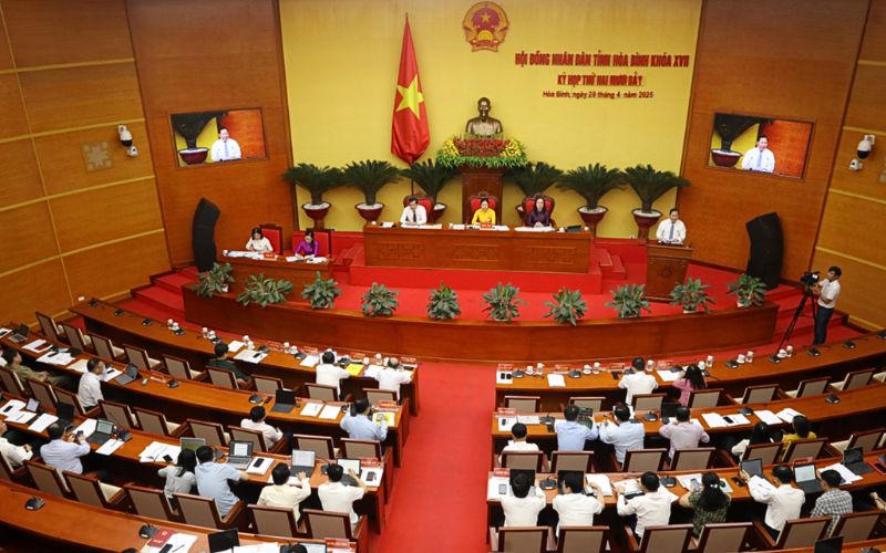 Hòa Bình thông qua 9 Nghị quyết quan trọng