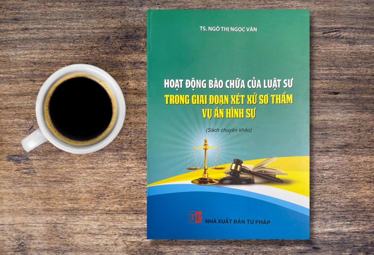 "Hoạt động bào chữa của luật sư trong giai đoạn xét xử sơ thẩm vụ án hình sự"