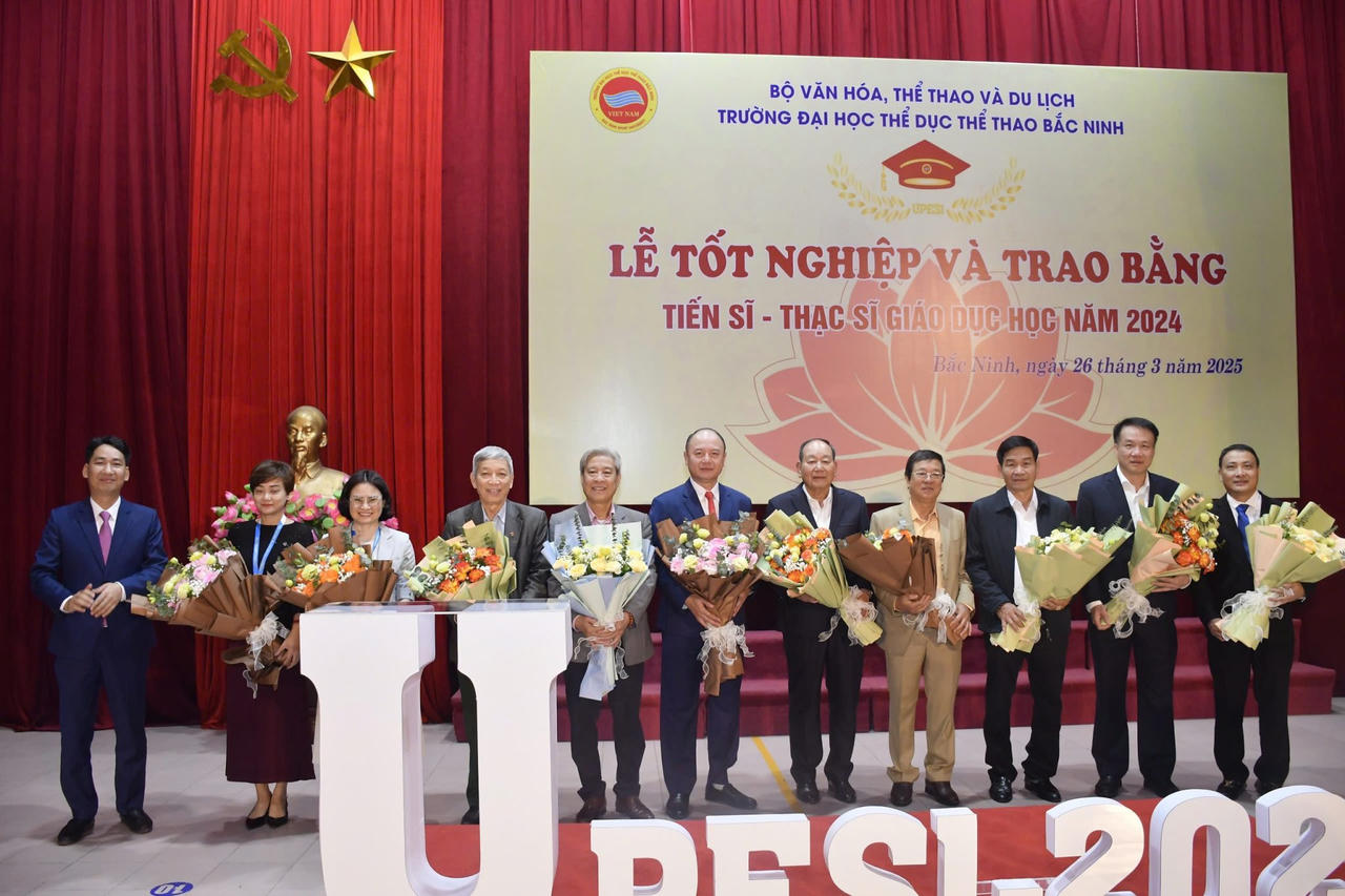 Trường Đại học TDTT Bắc Ninh trao bằng Tiến sĩ, Thạc sĩ giáo dục học năm 2025