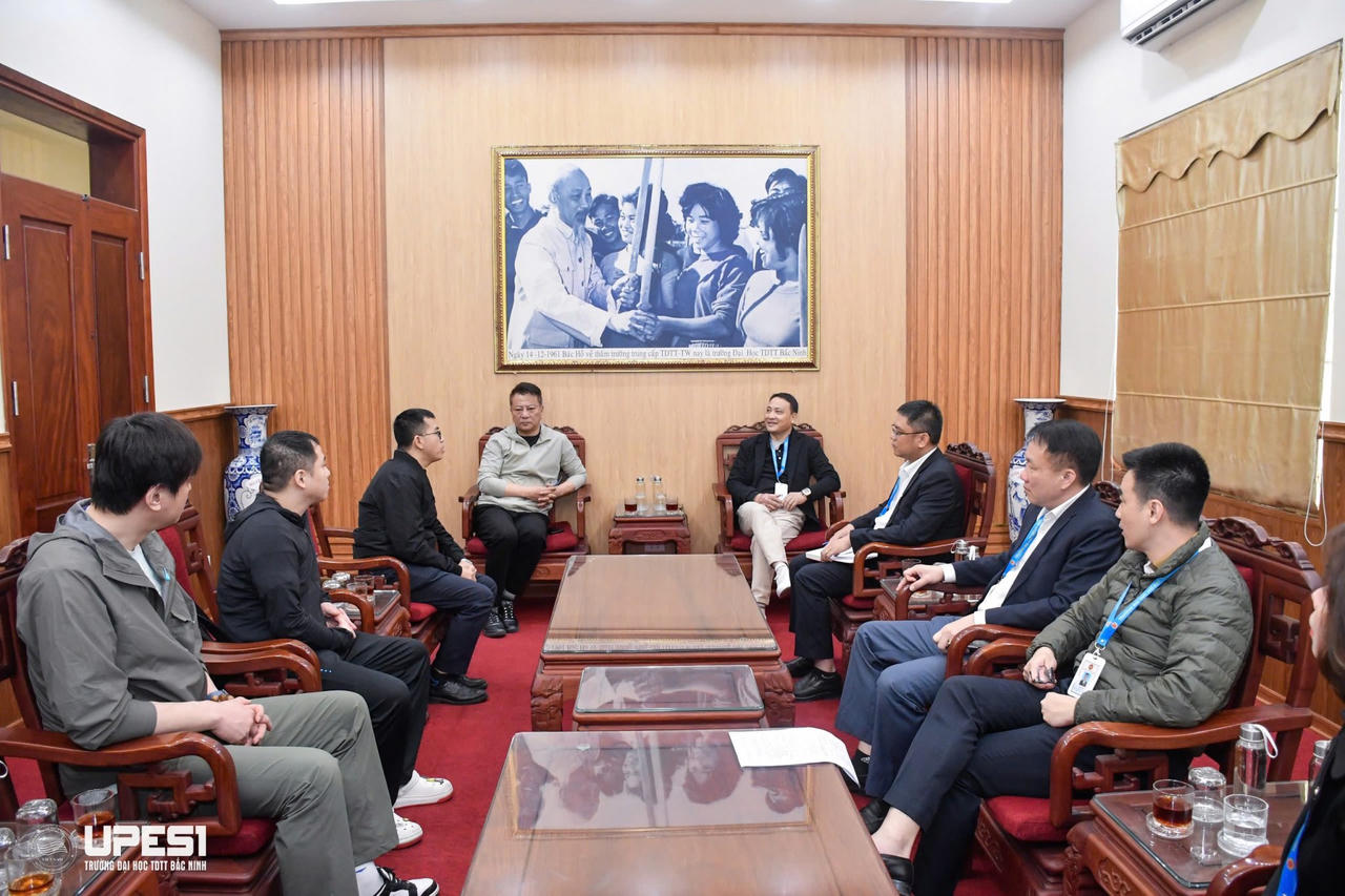 Đoàn Cầu lông Thượng Hải sang thăm và tập huấn tại Trường Đại học TDTT Bắc Ninh