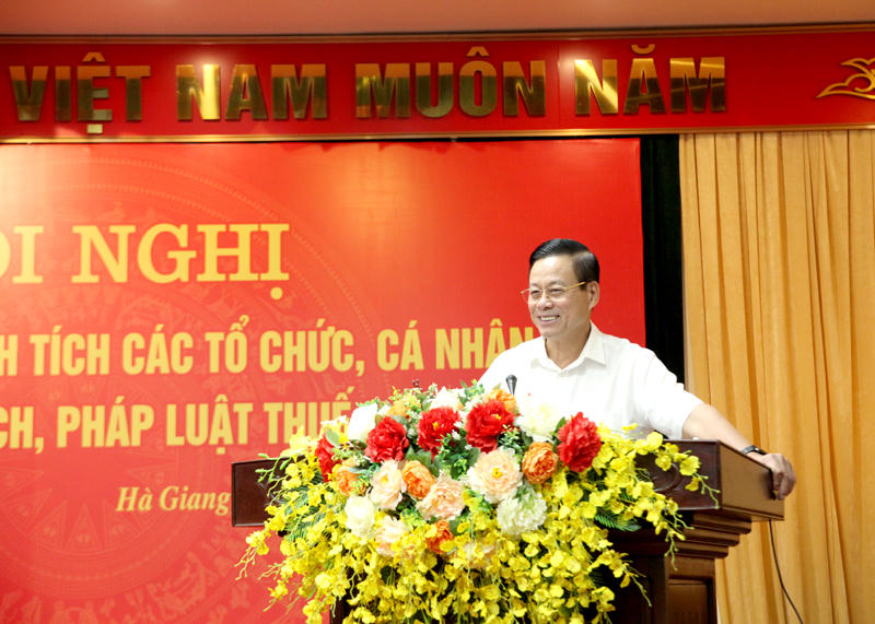 Hà Giang khen thưởng tổ chức, cá nhân có thành tích xuất sắc trong thực hiện chính sách thuế