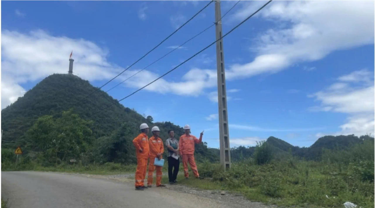 Gần 160 dự án đầu tư cấp điện cho các thôn vùng cao ở Hà Giang