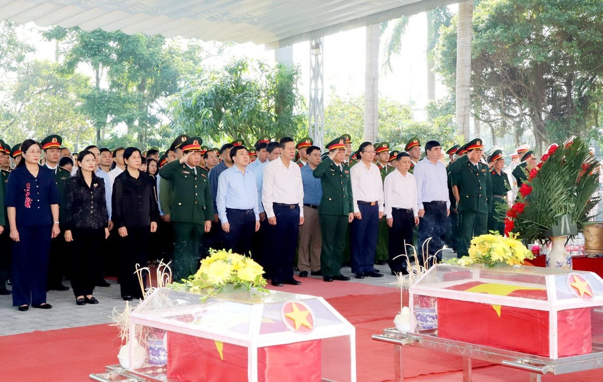 Truy điệu và an táng 9 hài cốt liệt sĩ tại nghĩa trang Vị Xuyên