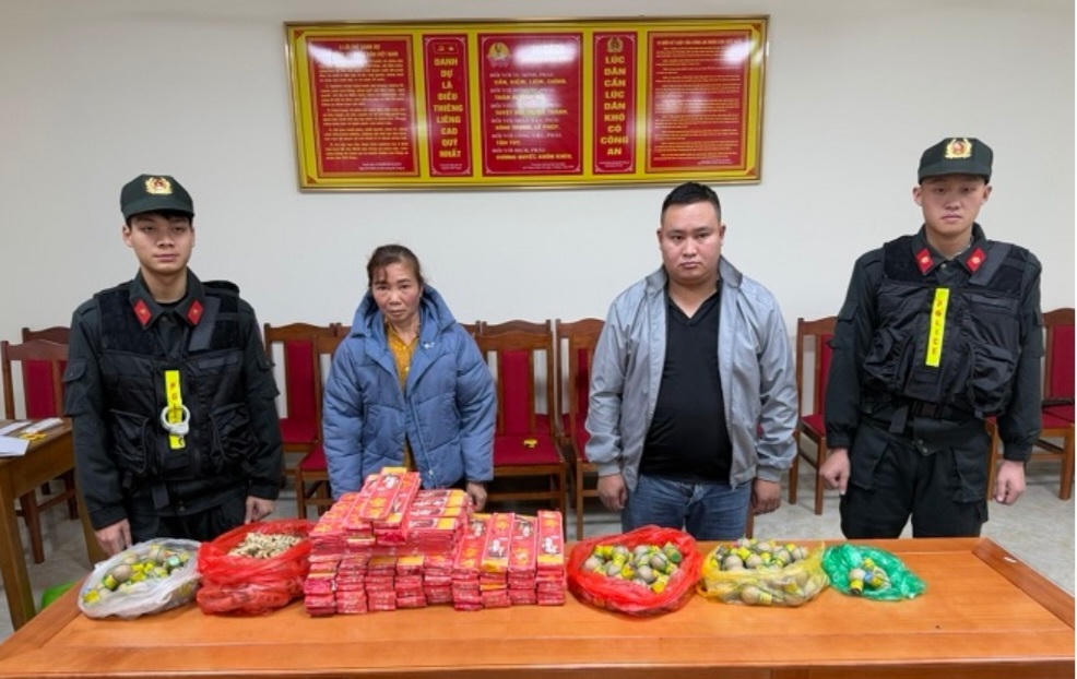 Bắt đối tượng vận chuyển trái phép 24kg pháo nổ