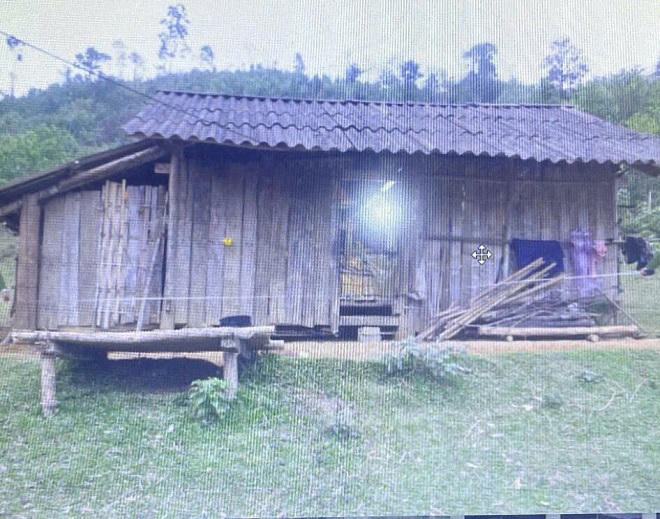 Con trai giết mẹ đẻ rồi tự sát bất thành