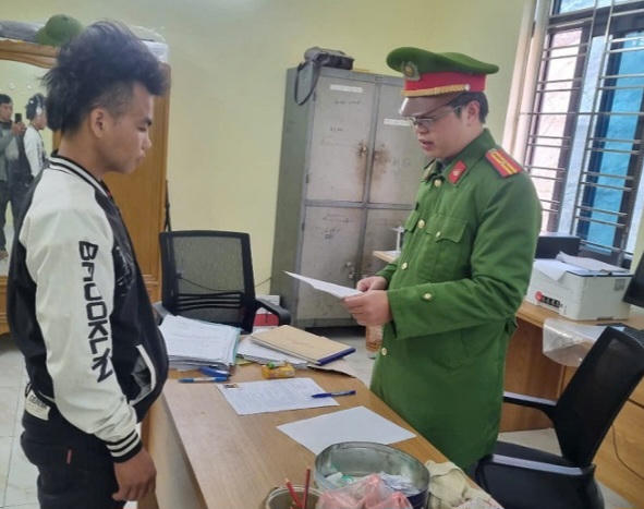 Hà Giang: Bắt đối tượng truy nã đang lẩn trốn tại nhà riêng