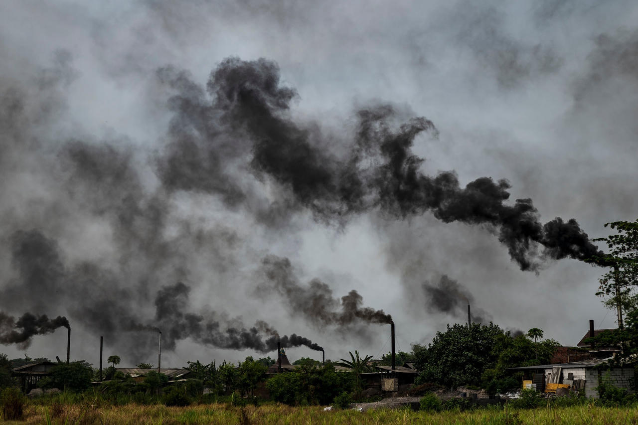 Kinh hoàng rác thải nhựa làm nhiên liệu sản xuất đậu phụ