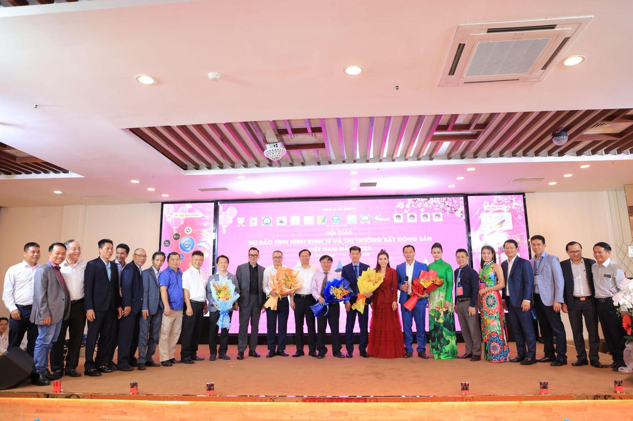 (TP. HCM) Sự kiện B2B - Chào xuân 15 Hội: Nghe chuyên gia chia sẻ về tình hình kinh tế các ngành nghề trong năm 2023 và cơ hội kết nối giao thương giữa các doanh nghiệp