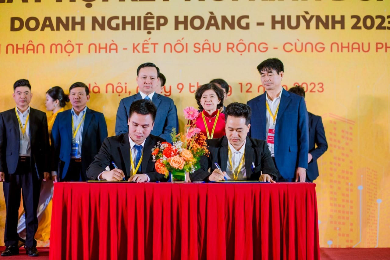 Ngày Hội Kết Nối Kinh Doanh, Doanh Nghiệp Hoàng - Huỳnh Việt Nam