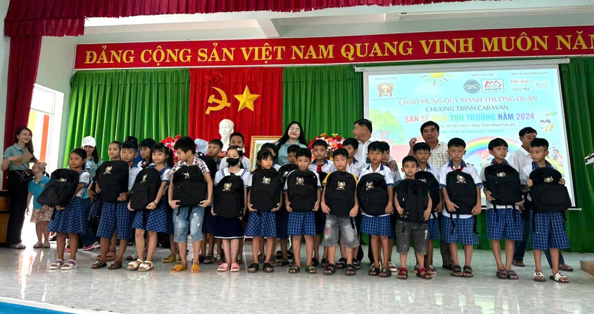 Chương trình thiện nguyện "San sẻ mùa tựu trường năm 2024"