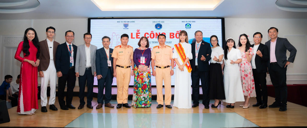 Lễ công bố Chương trình nghệ thuật "Một Chút Yêu Thương" giúp đỡ các nạn nhân bị tai nạn giao thông