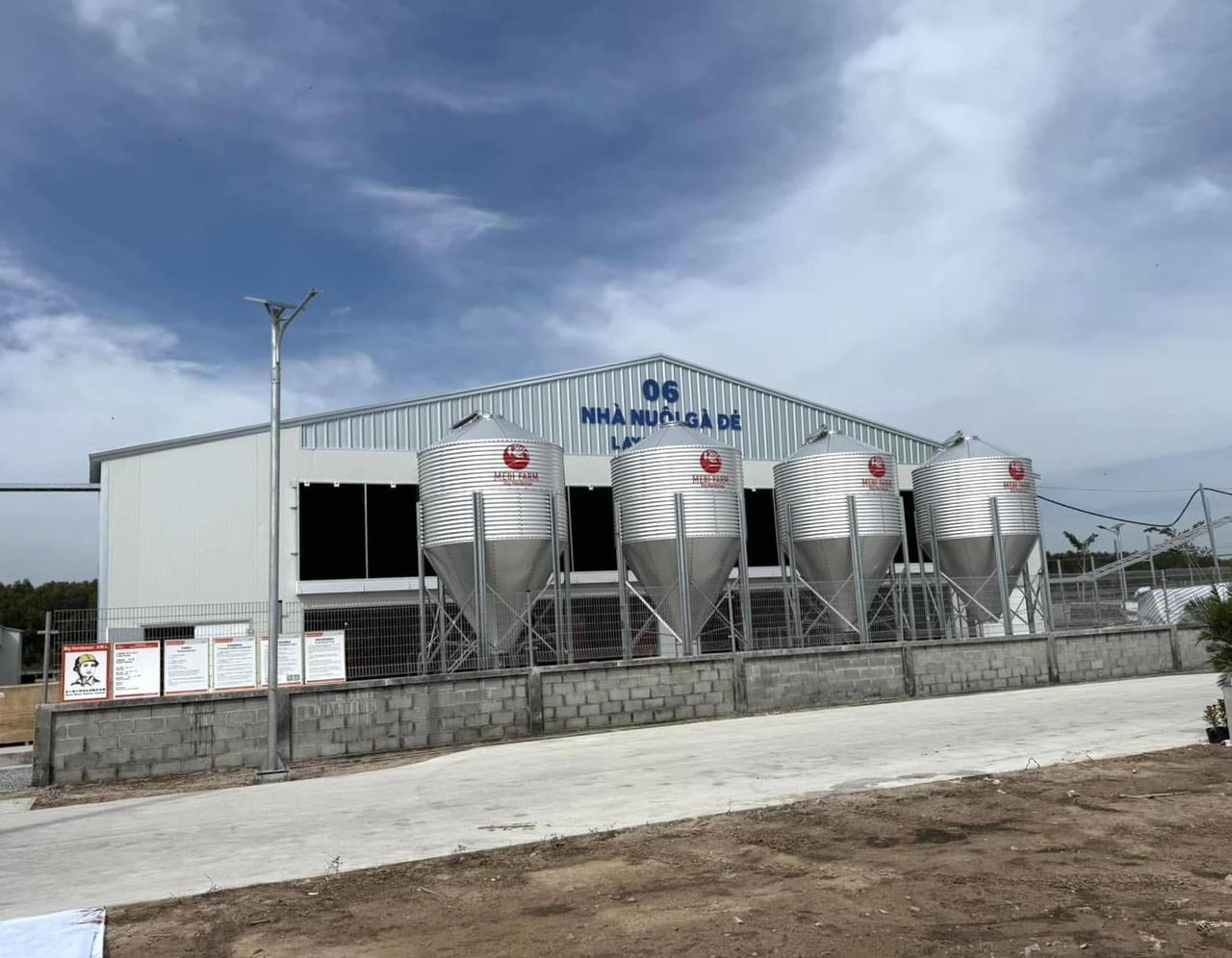 Mebi Farm - khu nuôi gà đẻ trứng công nghệ cao lớn nhất tỉnh Bình Thuận