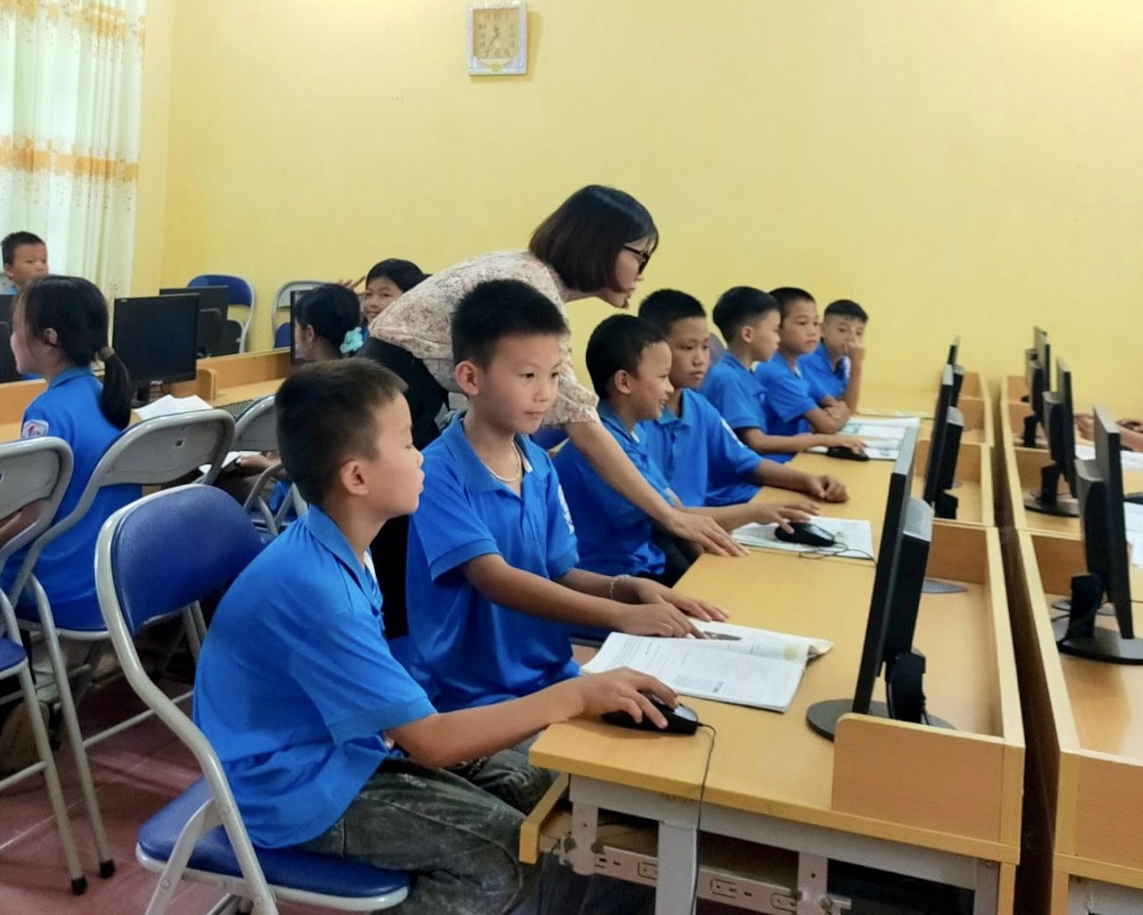  Đổi mới giáo dục tại Lạng Sơn: Tiếp cận và phát triển trong các cộng đồng dân tộc thiểu số và miền núi