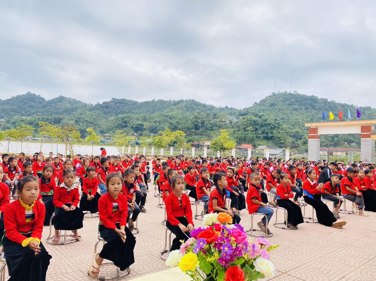 Những bước tiến vững chắc trong việc nâng cao trình độ giáo dục, phổ biến pháp luật cho đồng bào dân tộc thiểu số và miền núi ở Tân Lạc