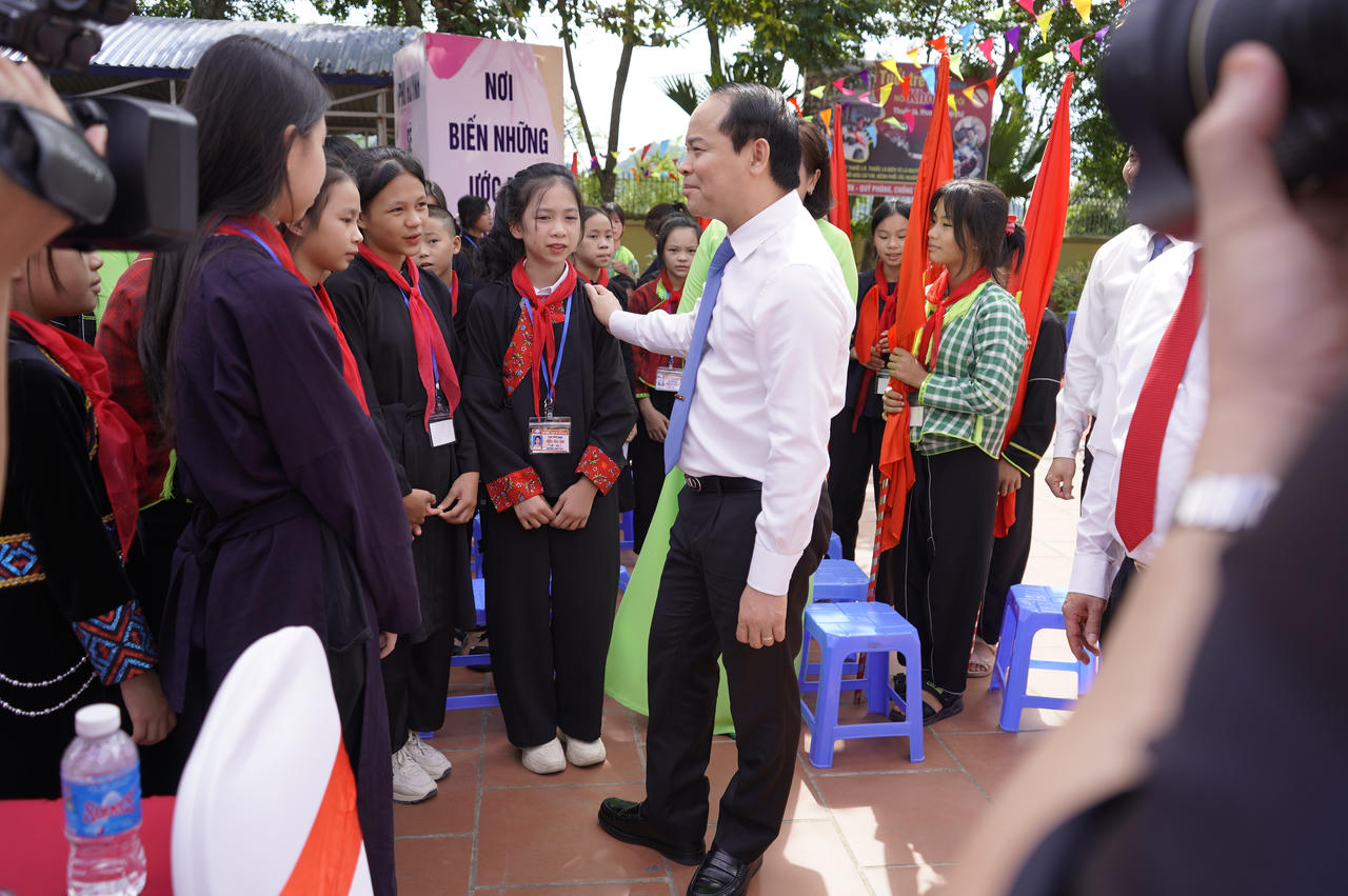 Lạng Sơn: Ban hành nhiều chính sách hiệu quả cho học sinh dân tộc nội trú, bán trú