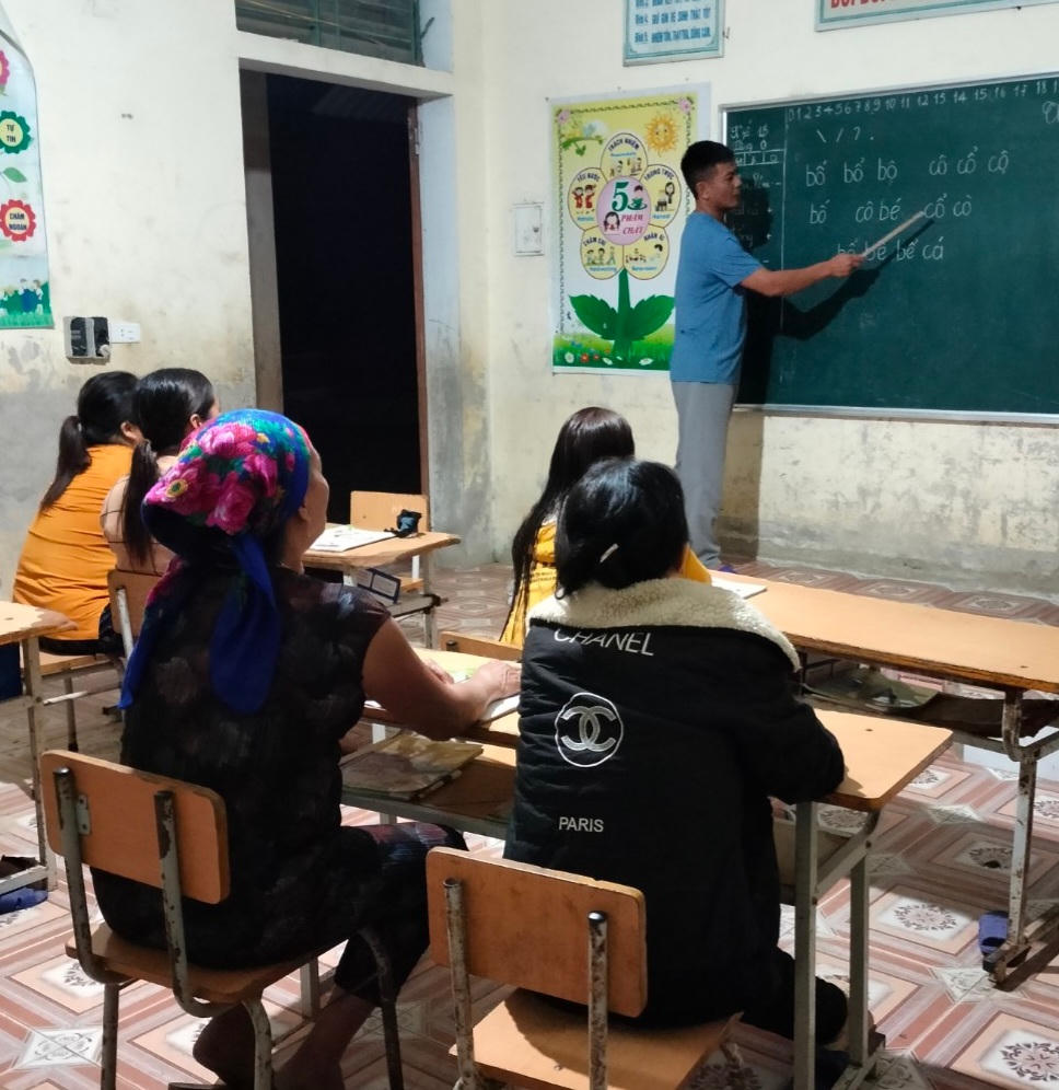 Giải pháp duy trì, nâng cao hiệu quả công tác xóa mù chữ cho đồng bào dân tộc thiểu số tại tỉnh Nghệ An