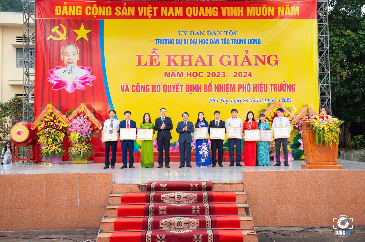 Trường Dự bị Đại học Dân tộc Trung ương vượt khó thực hiện thắng lợi mục tiêu