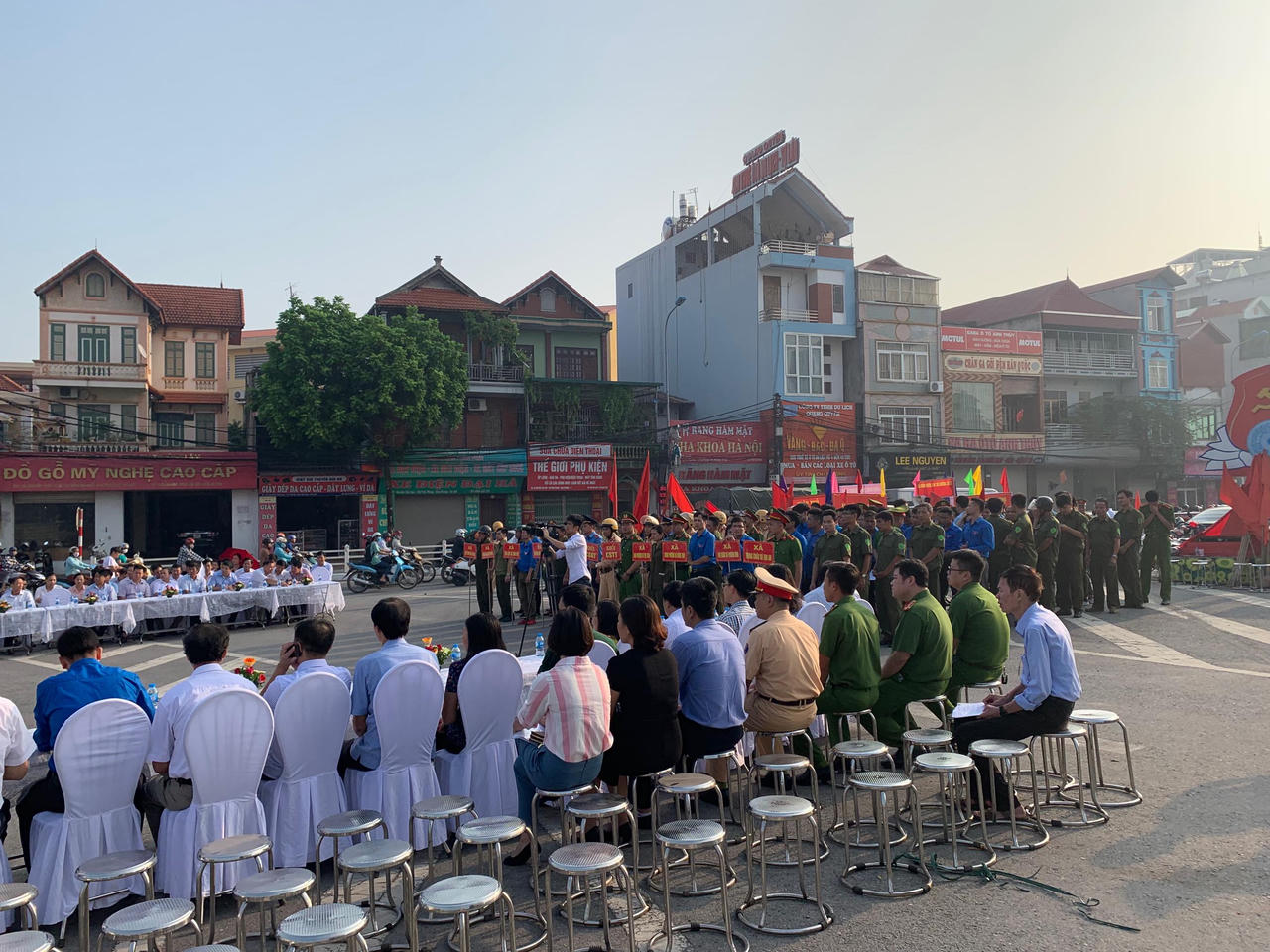 Hà Nội: CSGT huyện Đan Phượng tổ chức phát động hưởng ứng tháng ATGT 