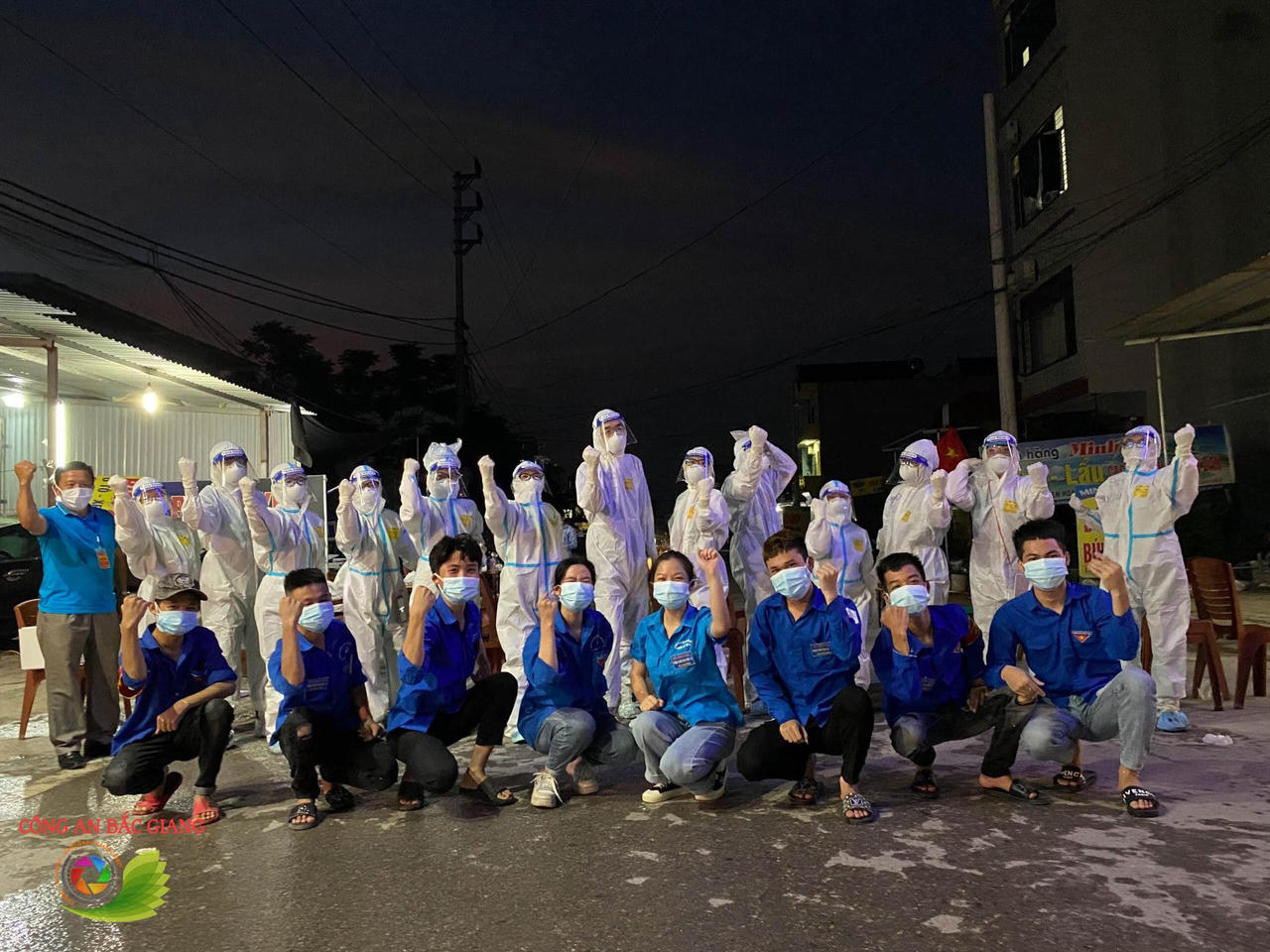 Công an Bắc Giang trao giải thưởng tuần đầu tiên cho tác phẩm về cuộc chiến chống COVID -19 