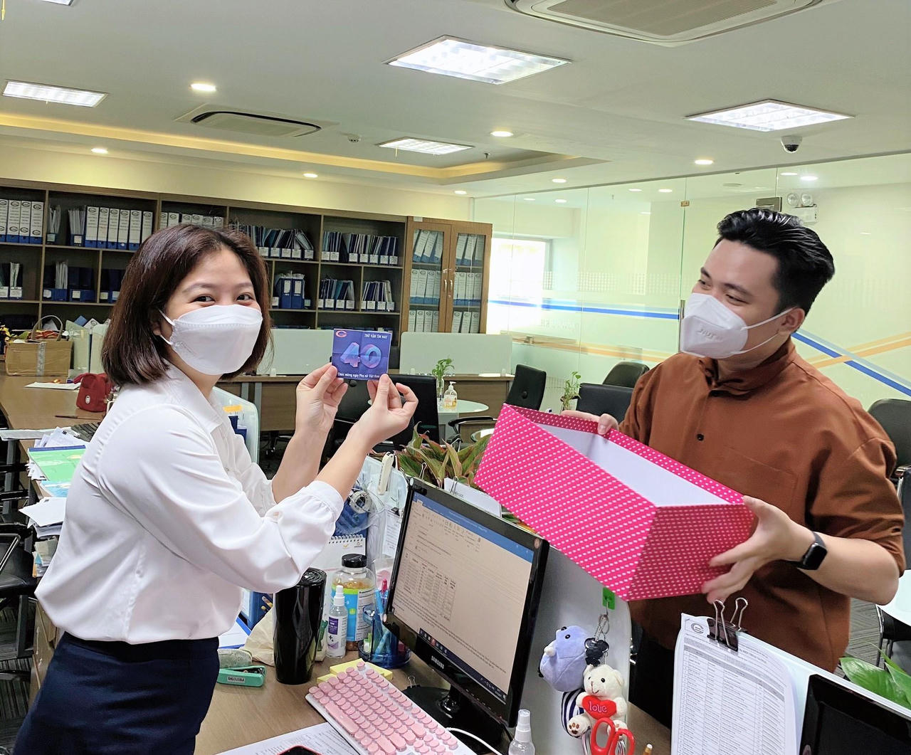 Tri ân “bóng hồng” Him Lam Land nhân ngày Phụ nữ Việt Nam