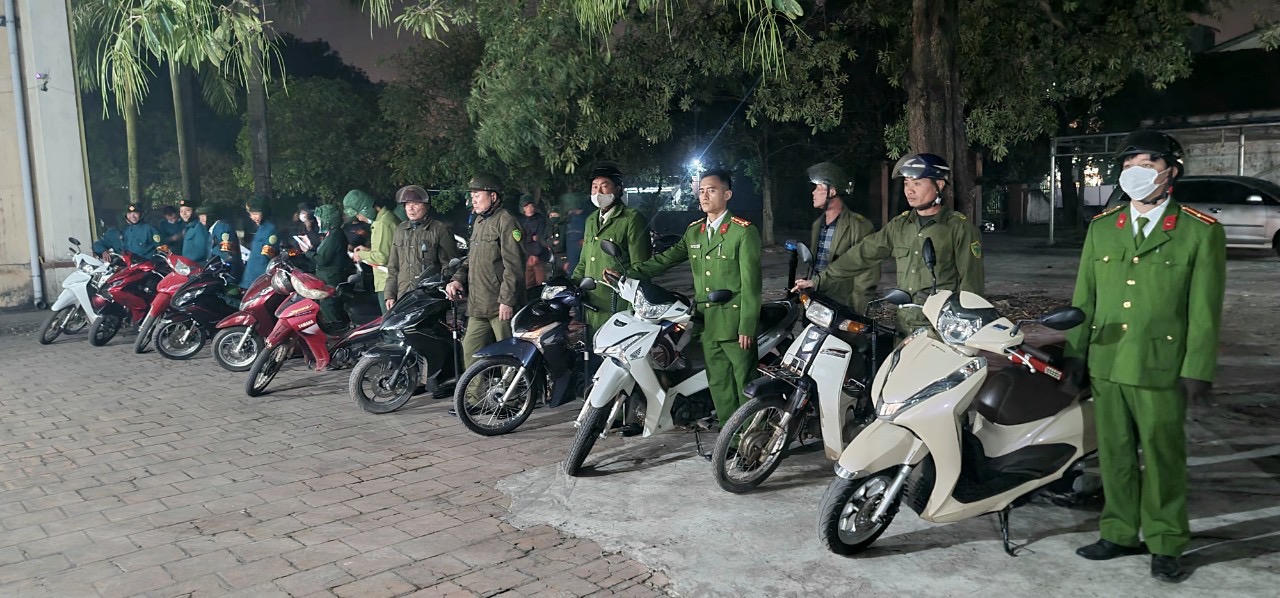 Lãnh đạo Công an huyện Lạng Giang (Bắc Giang) động viên cán bộ chiến sĩ đảm bảo ANTT dịp Tết nguyên đán Giáp Thìn 2024