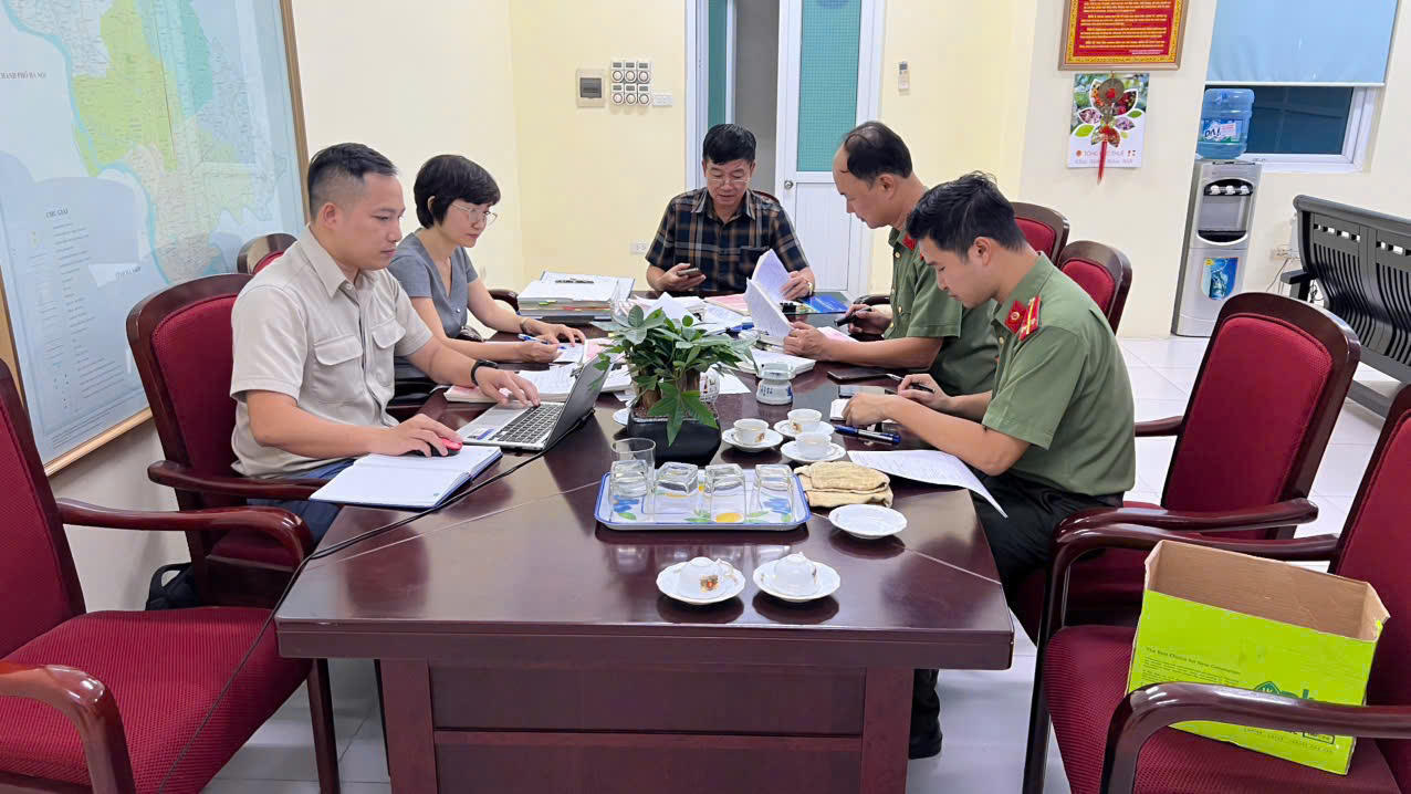 Làm giả tài liệu, lừa dối khách hàng, 7 bị cáo lĩnh án