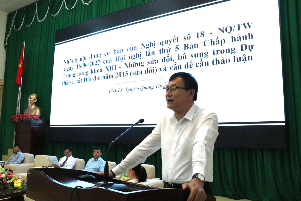 Hội thảo về Chính sách đất đai trong nông nghiệp