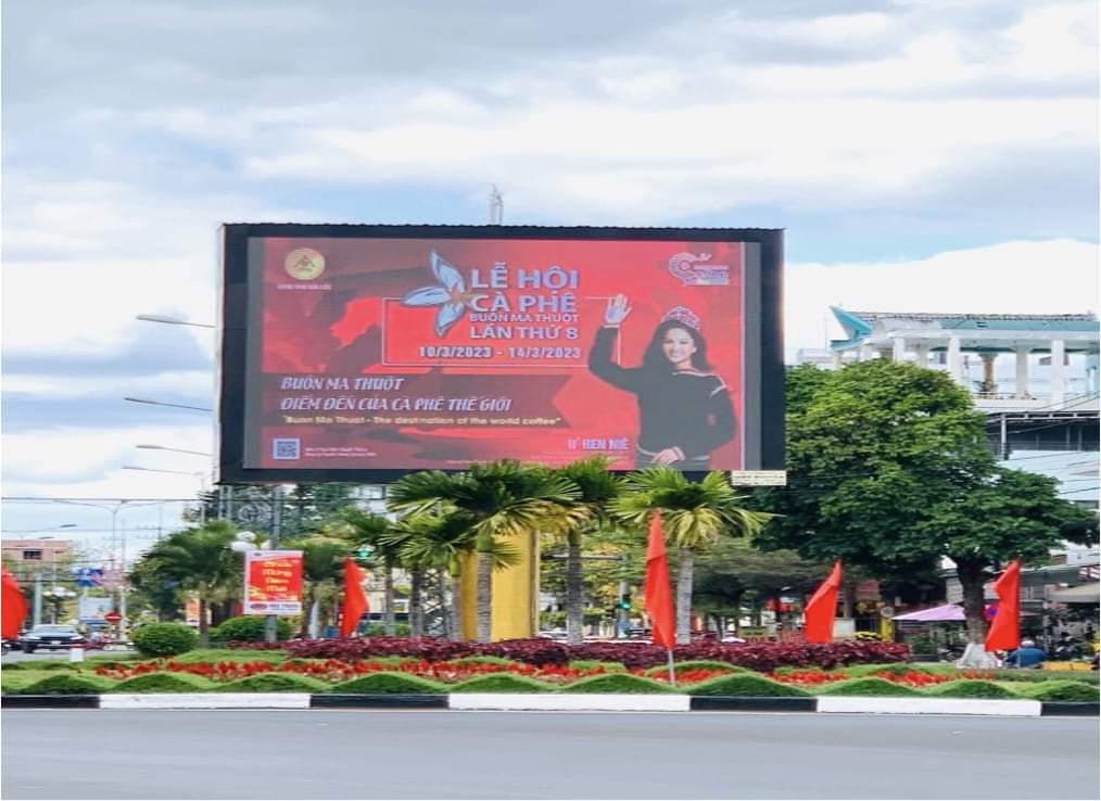 Phỏng vấn độc quyền Hoa hậu H'Hen Niê trước thềm lễ hội Cà phê