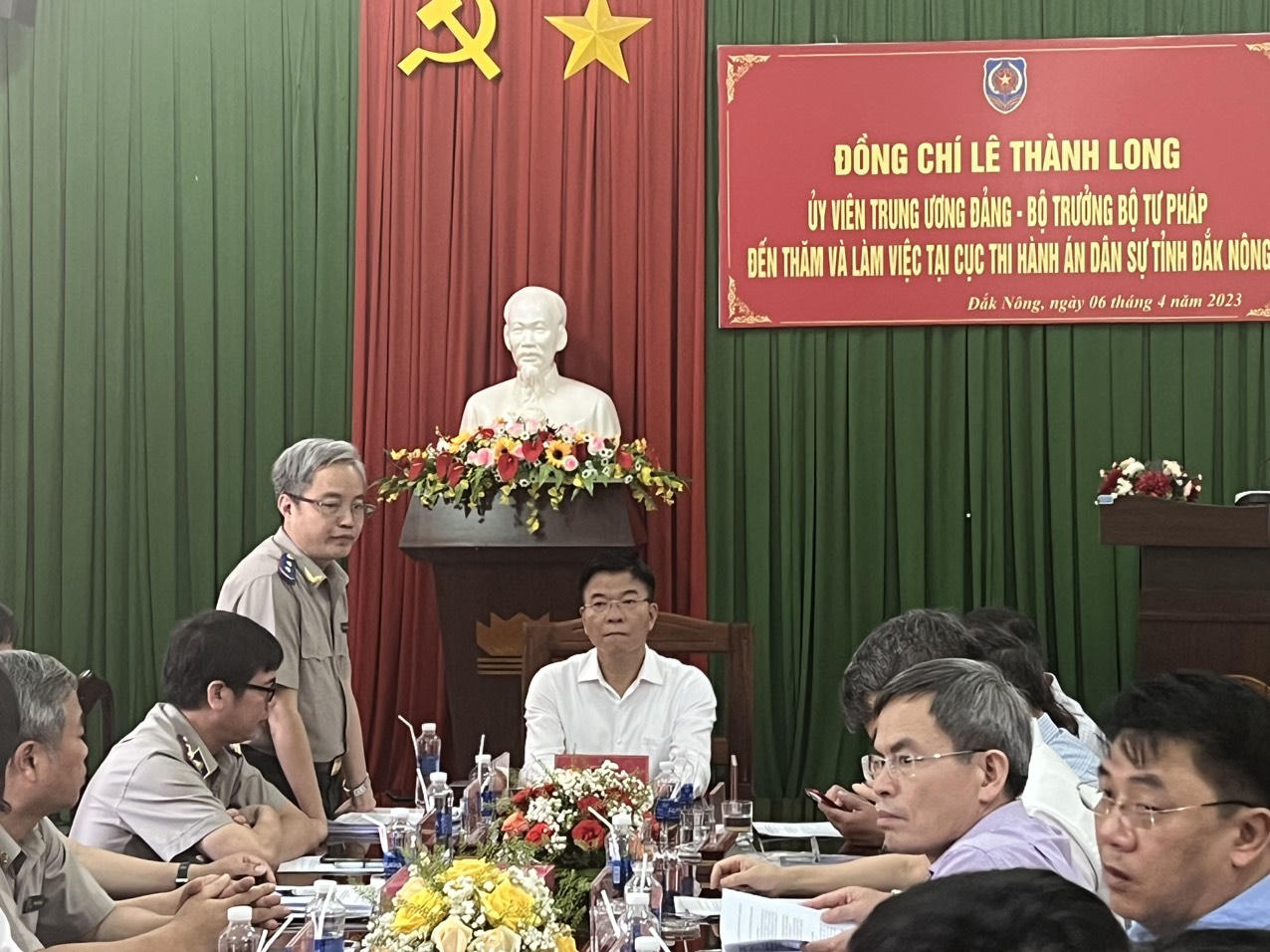 Bộ trưởng Lê Thành Long làm việc với Cục Thi hành án dân sự Đắk Nông