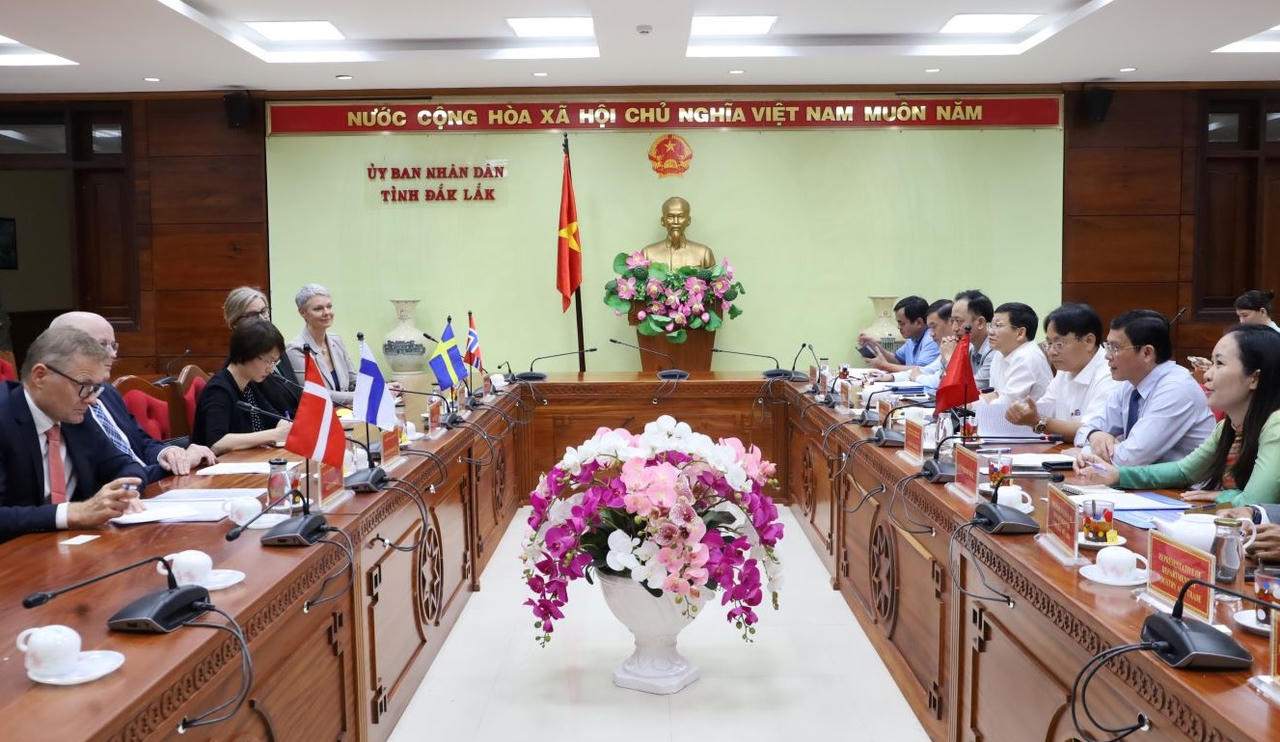 Đoàn Đại sứ 4 nước Bắc Âu thăm và làm việc tại Đắk Lắk